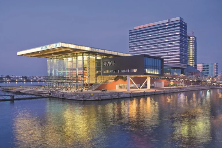 Grootste hoteluitbater van Europa vraagt faillissement aan